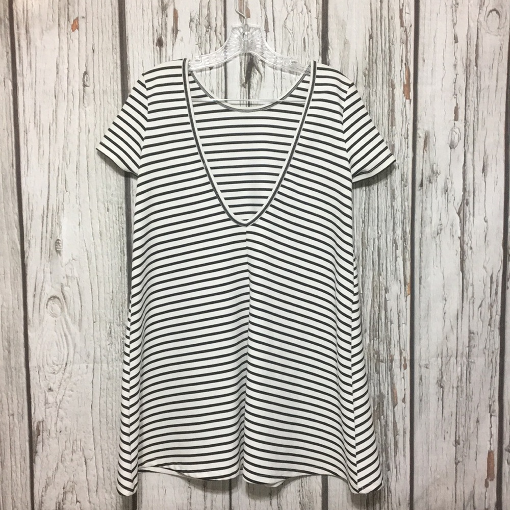 Olivaceous striped dress - Picture 3 of 5